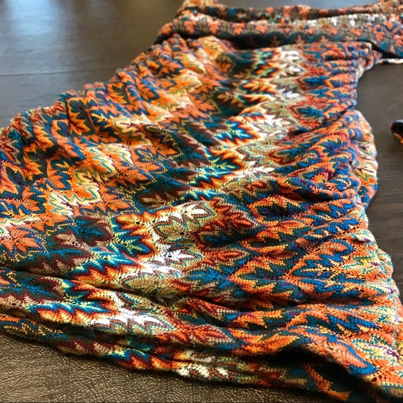 Cheryl One Shoulder Top - Picture 4 of 5